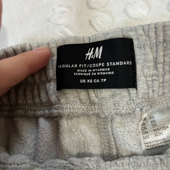 H&M sweats - Picture 2 of 2
